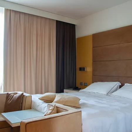 Hotel Tower Plaza 5*