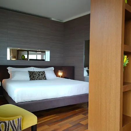 Tower Plaza 5*