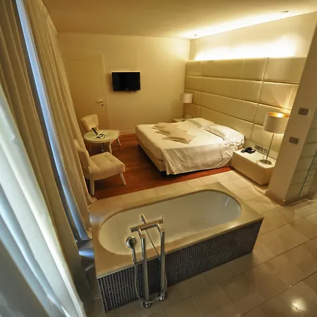 Hotel Tower Plaza