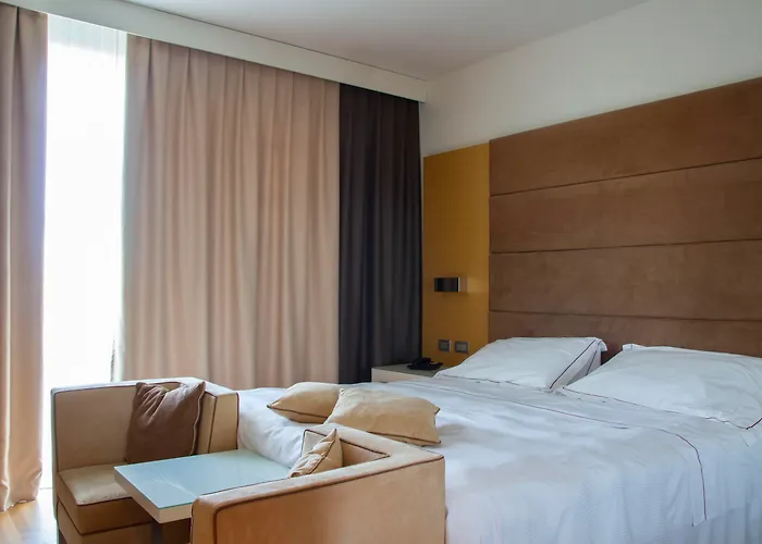 Hotel Tower Plaza 5*