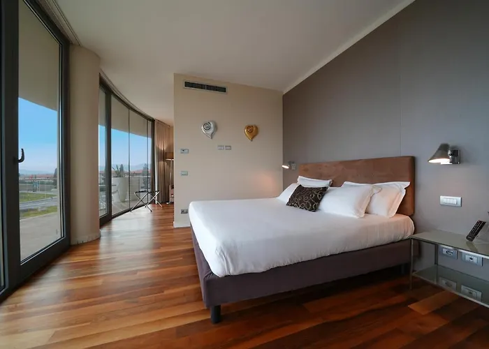 Hotel Tower Plaza Pisa