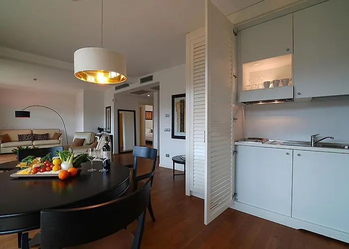 Tower Plaza Hotel 5*