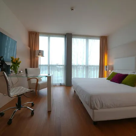 Tower Plaza Hotel 5*